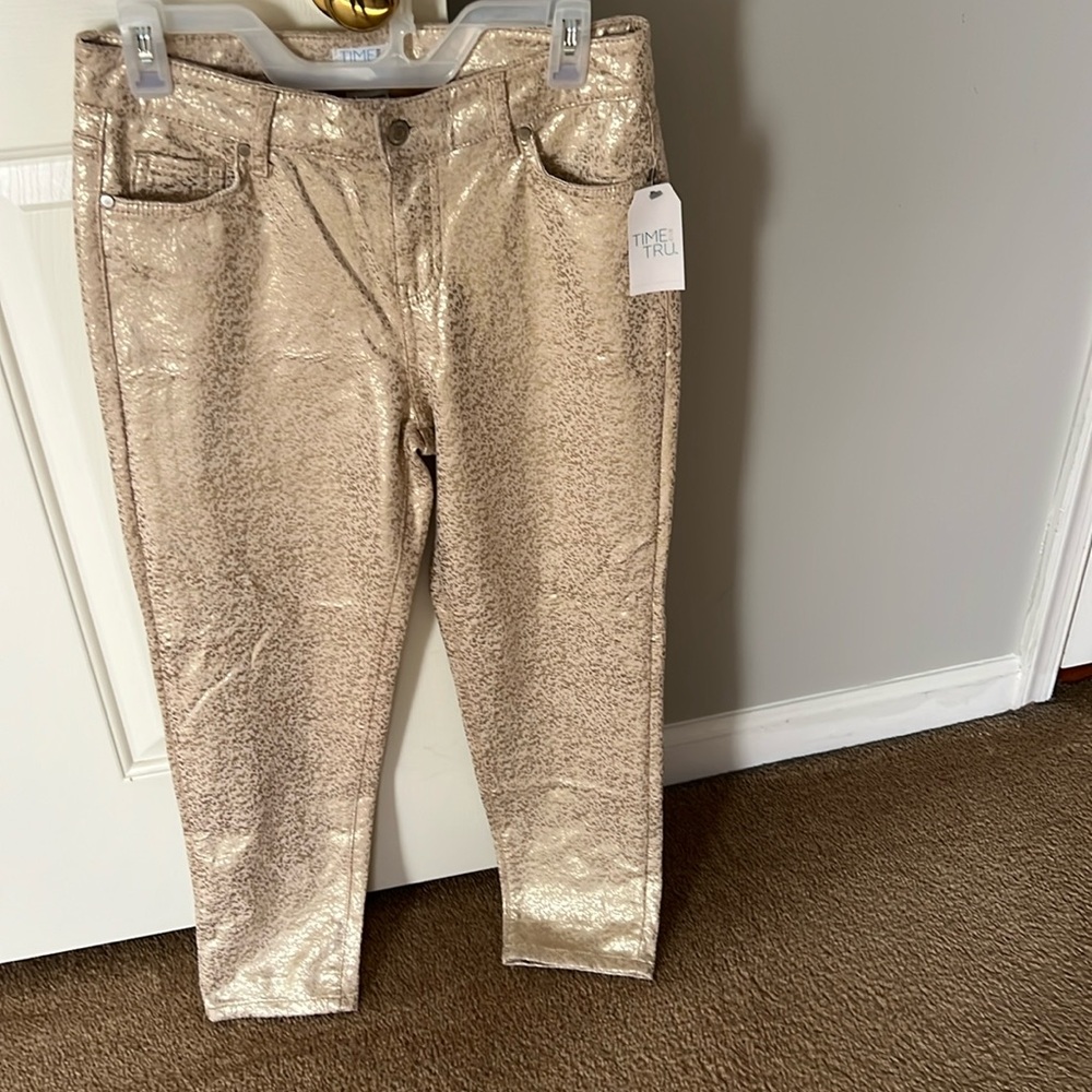 Pants yellow and white cheetah design